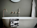Load image into Gallery viewer, Round Freestanding Bath Spout - Champagne