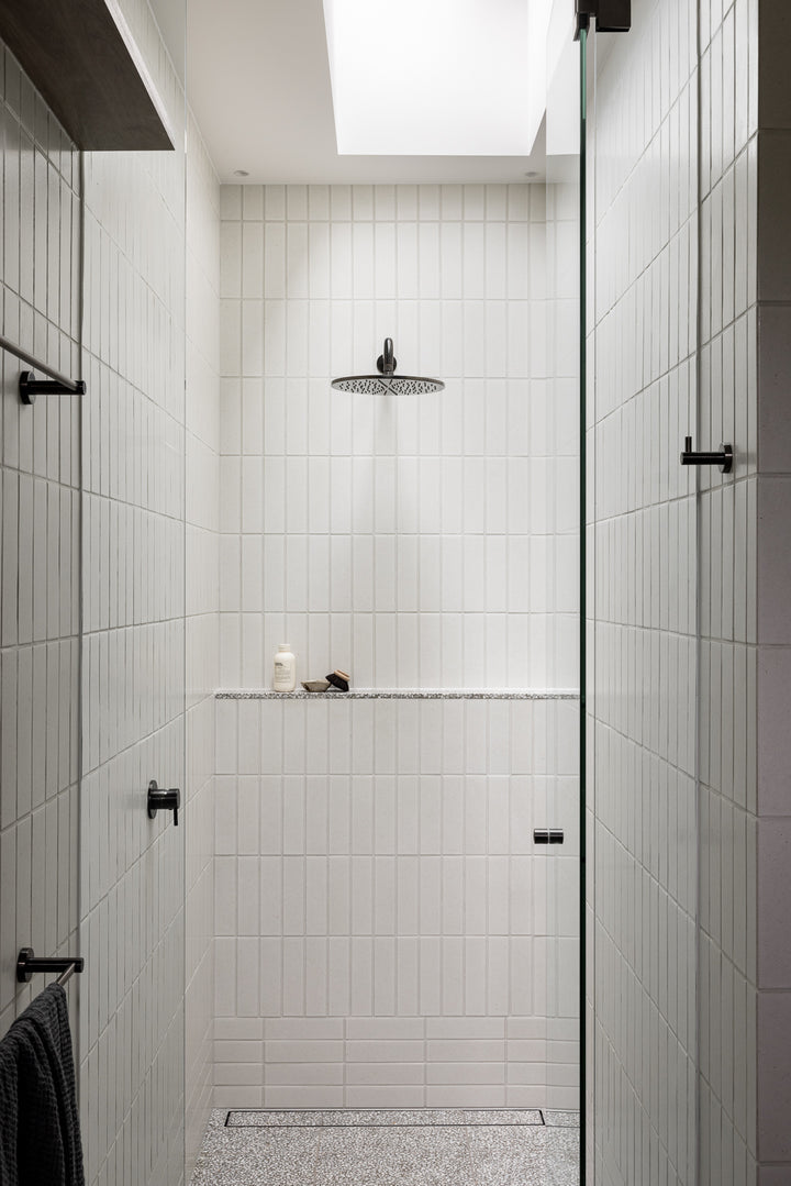 Round Single Towel Rail 900mm - Shadow