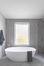 Load image into Gallery viewer, Round Freestanding Bath Spout and Hand Shower - PVD Brushed Nickel
