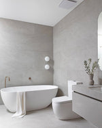 Load image into Gallery viewer, Round Freestanding Bath Spout - Champagne
