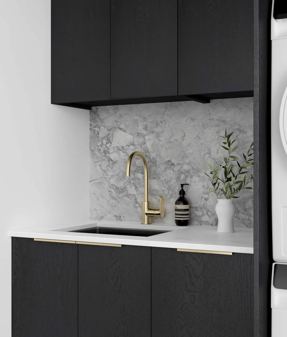 Laundry Kit 1715C Byron/Bondi Black Oak with Natural Carrara Marble Top