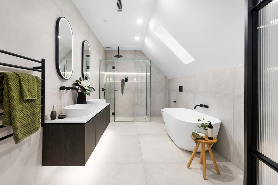 Round Ceiling Shower Arm 300mm - Matte Black