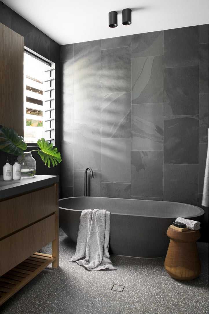 Round Freestanding Bath Spout - Shadow