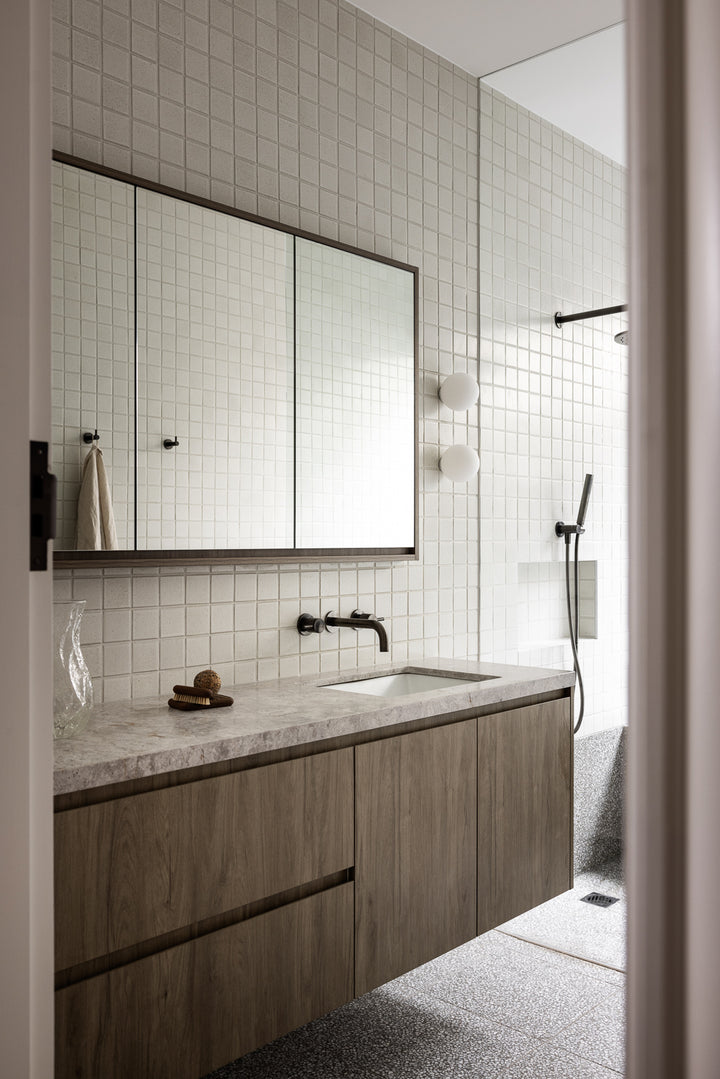 Round Robe Hook - Shadow